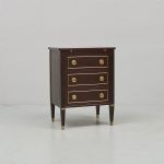 1189 8228 CHEST OF DRAWERS